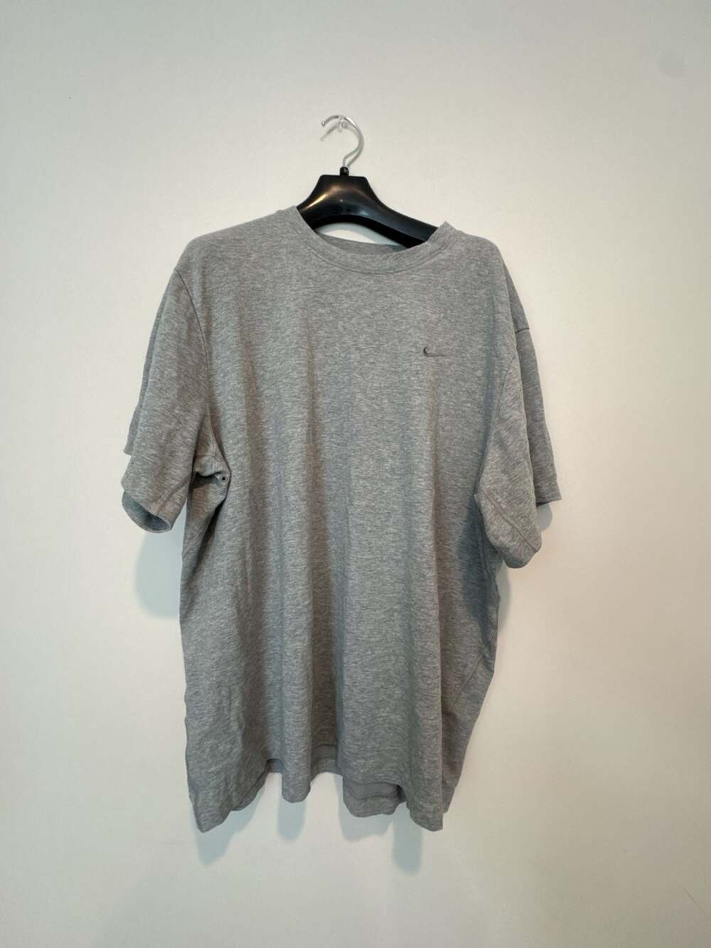 Nike Dri-Fit Heather Gray Small Swoosh Logo T-Shirt Size XL